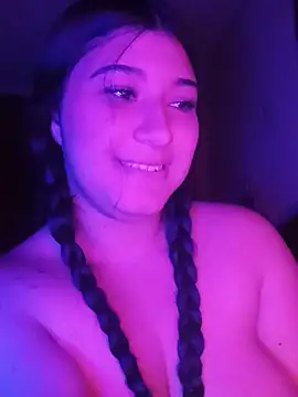 Snapshot of MaraLuna_ chatting on June 2026 08:07:02 AM MaraLuna online show from June 2026 08:07:02 AM