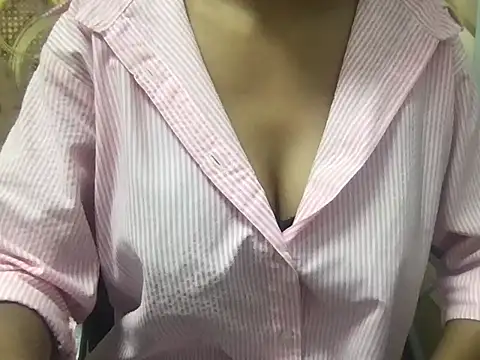 Snapshot of Sizzling_Maya chatting on June 2026 09:40:02 AM Sizzling Maya online show from June 2026 09:40:02 AM