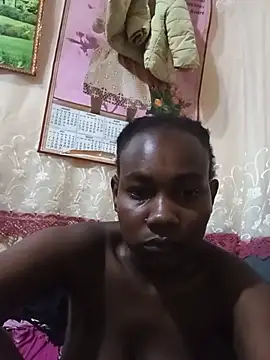 Snapshot of luinah chatting on June 2026 10:56:02 PM luinah online show from June 2026 10:56:02 PM