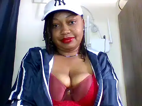 Snapshot of maggymiss chatting on July 2026 11:14:01 AM maggymiss online show from July 2026 11:14:01 AM
