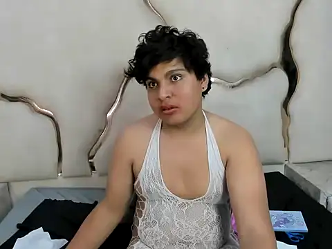 IsabelaVillalba online show from July 2026 11:15:01 PM