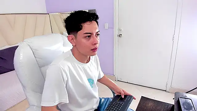Snapshot of Ethan12_ chatting on June 2026 03:08:02 AM Ethan12 online show from June 2026 03:08:02 AM