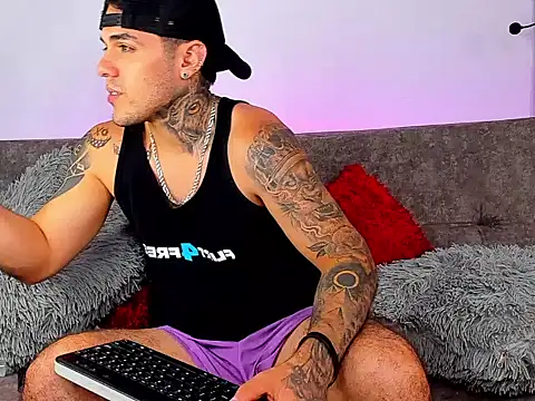 Austin Rayne online show from July 2026 03:33:02 AM