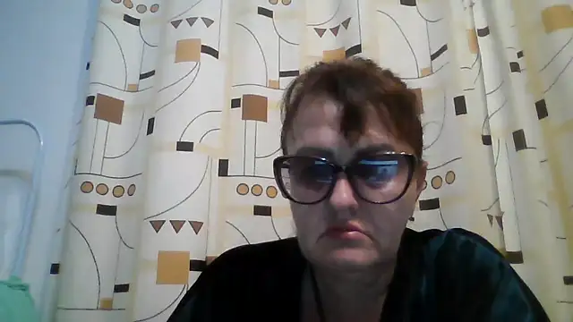 Snapshot of ErikaXShine chatting on June 2026 08:22:02 PM ErikaXShine online show from June 2026 08:22:02 PM