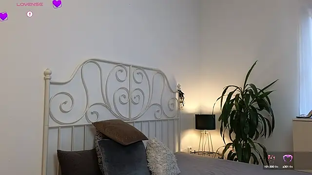 Ginnybabe  online show from February 2025 01:08:02 PM