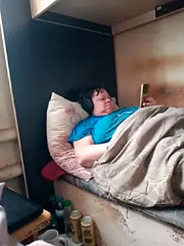 Snapshot of oksana72 chatting on February 2026 09:39:01 AM oksana72 online show from February 2026 09:39:01 AM