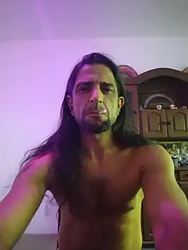 Snapshot of Nightcrawlers chatting on July 2026 01:41:01 AM Nightcrawlers online show from July 2026 01:41:01 AM