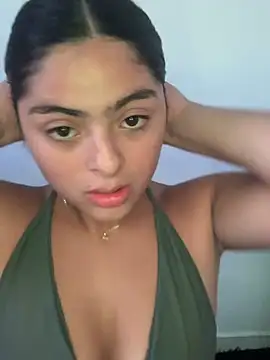 canelareina online show from July 2026 09:19:01 PM