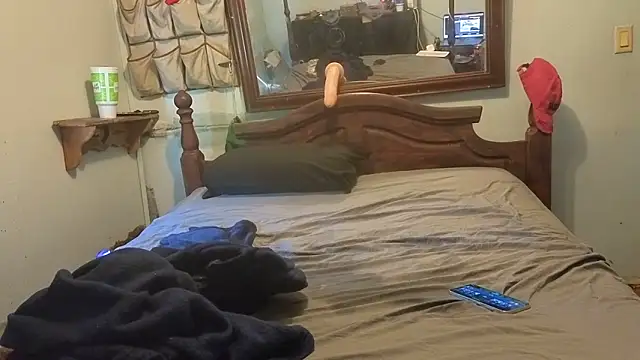 butttslut online show from June 2026 01:01:02 PM