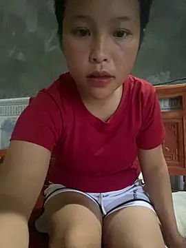 Snapshot of Yin-ri chatting on July 2026 08:17:01 AM Yin-ri online show from July 2026 08:17:01 AM