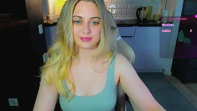 blonde kellyy online show from August 2026 03:34:01 AM