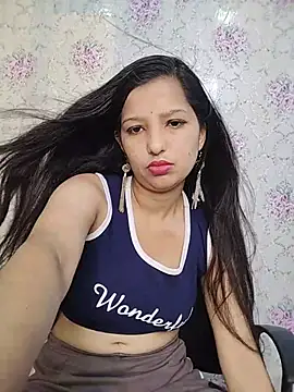 Snapshot of Queen_Rosyy chatting on June 2026 03:07:01 AM Queen Rosyy online show from June 2026 03:07:01 AM