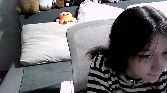 Snapshot of Lilfain_baby chatting on July 2026 12:48:02 PM Lilfain baby online show from July 2026 12:48:02 PM