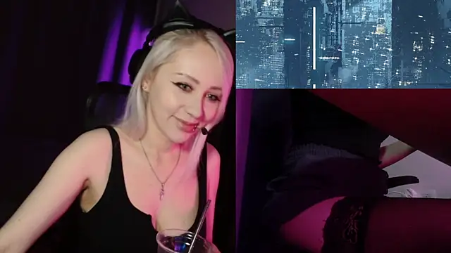 roxxyrowe online show from July 2026 11:08:02 PM