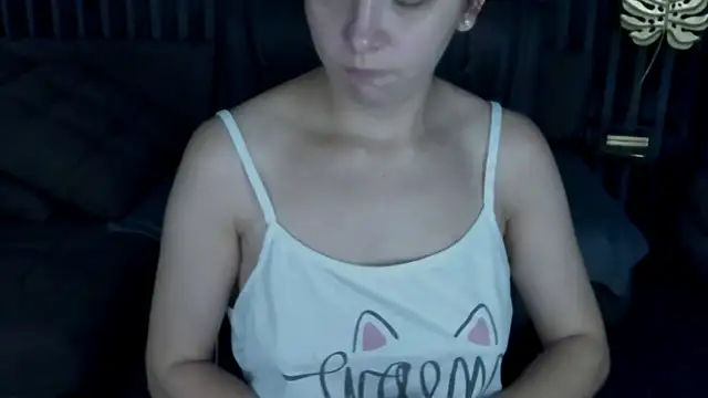 Snapshot of Livia_Shy chatting on July 2026 06:02:02 PM Livia Shy online show from July 2026 06:02:02 PM