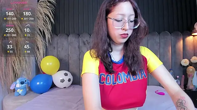 lunar lustx online show from June 2026 08:07:01 PM