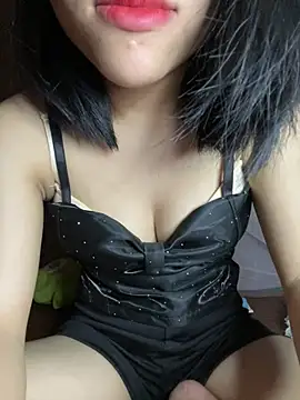 Snapshot of Mimi2kk chatting on June 2026 12:32:02 AM Mimi2kk online show from June 2026 12:32:02 AM