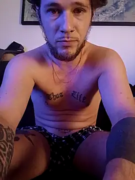 Snapshot of hornyguy_vienna chatting on June 2026 07:06:02 AM hornyguy vienna online show from June 2026 07:06:02 AM