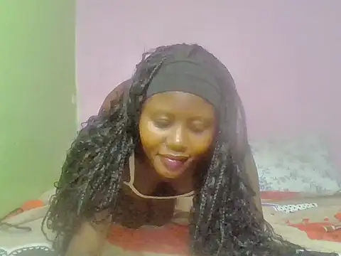 Snapshot of cute_bee chatting on June 2026 02:52:01 PM cute bee online show from June 2026 02:52:01 PM