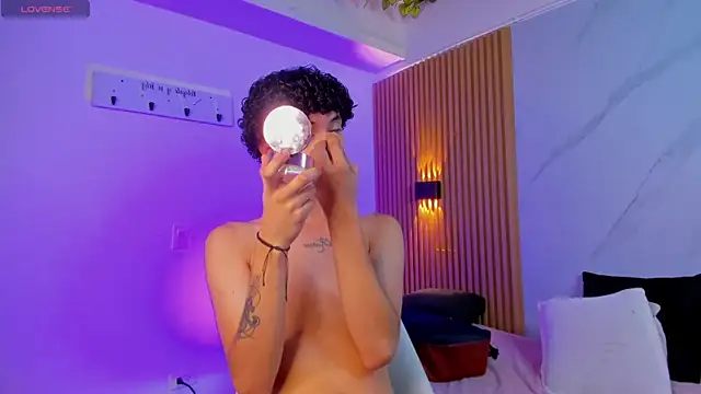 im ethan  online show from July 2026 11:25:01 AM