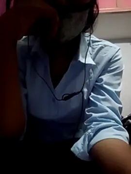 Snapshot of Virgin_girl_001 chatting on June 2026 05:18:01 AM Virgin girl 001 online show from June 2026 05:18:01 AM