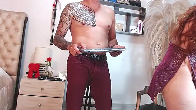 NinaAndRocco online show from June 2026 01:28:02 AM