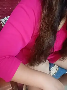 Snapshot of divya-222 chatting on June 2026 04:57:01 PM divya-222 online show from June 2026 04:57:01 PM