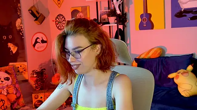 Snapshot of SeraphineDuskryn chatting on July 2026 07:39:01 PM SeraphineDuskryn online show from July 2026 07:39:01 PM