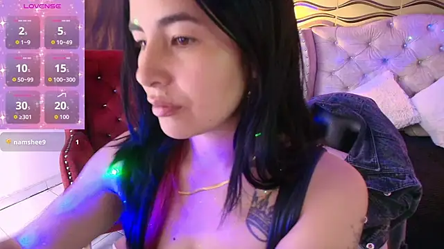 Snapshot of _Ninaharpper chatting on June 2026 12:52:02 PM Ninaharpper online show from June 2026 12:52:02 PM
