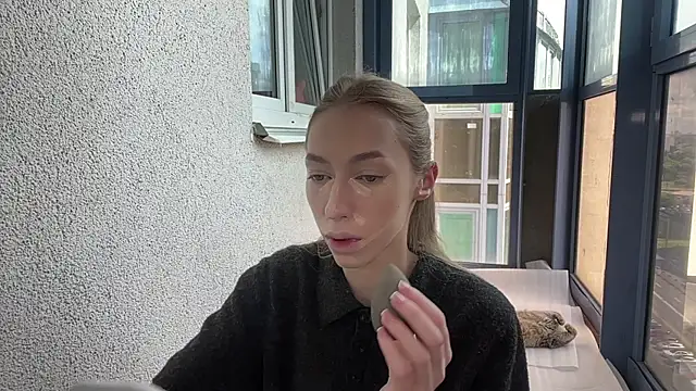 Snapshot of TraceyHowey chatting on July 2026 09:13:01 AM TraceyHowey online show from July 2026 09:13:01 AM