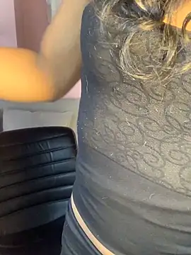 Snapshot of Tu_Negrita_Hot chatting on June 2026 05:12:02 PM Tu Negrita Hot online show from June 2026 05:12:02 PM