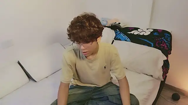 Samy Twink online show from July 2026 04:30:02 AM