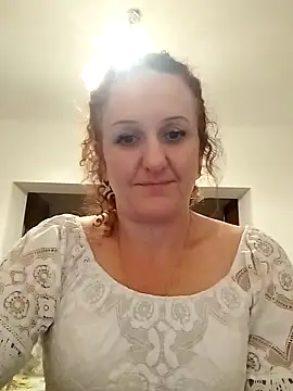 Snapshot of KarinaFlower99 chatting on June 2026 08:02:01 PM KarinaFlower99 online show from June 2026 08:02:01 PM