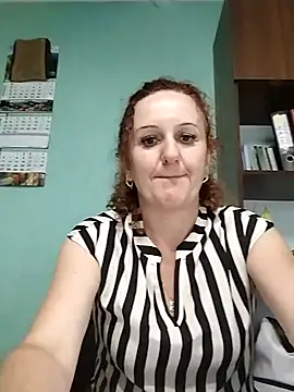 Snapshot of KarinaFlower99 chatting on July 2026 01:24:02 PM KarinaFlower99 online show from July 2026 01:24:02 PM