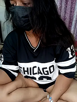 Snapshot of Gauri_Xx chatting on July 2026 03:19:02 PM Gauri Xx online show from July 2026 03:19:02 PM