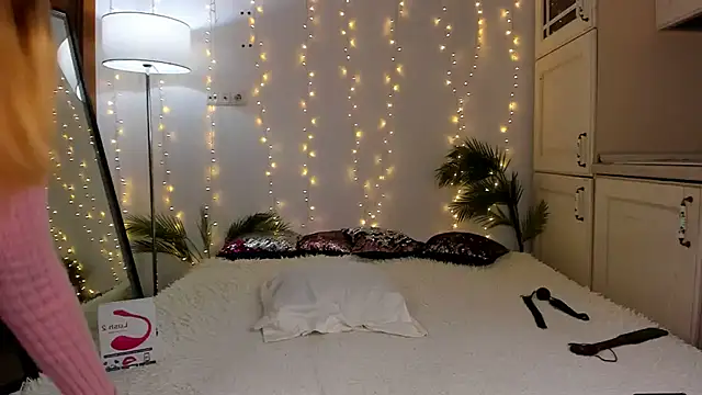 SonyaBabyn online show from December 2024 12:27:01 PM