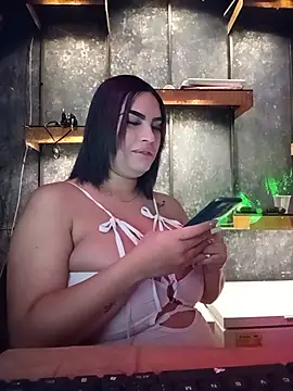 Snapshot of Camila_hott_11 chatting on July 2026 10:27:02 PM Camila hott 11 online show from July 2026 10:27:02 PM