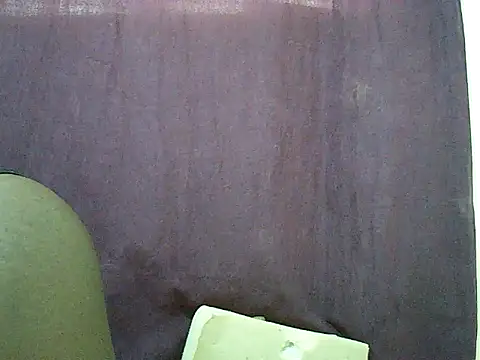 Snapshot of Queen_idd chatting on July 2026 08:32:01 AM Queen idd online show from July 2026 08:32:01 AM