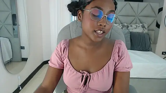 lily mendoza online show from July 2026 07:38:01 PM