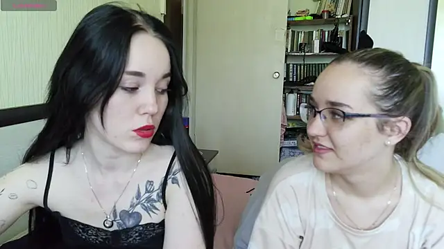 Snapshot of Mia_Ellis chatting on July 2026 10:07:01 AM Mia Ellis online show from July 2026 10:07:01 AM