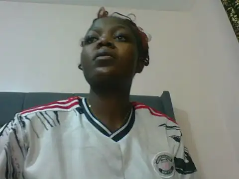 Snapshot of Black_prettty chatting on July 2026 10:34:02 PM Black prettty online show from July 2026 10:34:02 PM
