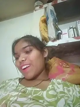 Snapshot of kajal66RR chatting on July 2026 06:40:01 AM kajal66RR online show from July 2026 06:40:01 AM