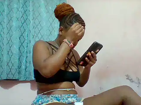 Snapshot of Heavy-Beauty chatting on July 2026 09:17:02 PM Heavy-Beauty online show from July 2026 09:17:02 PM