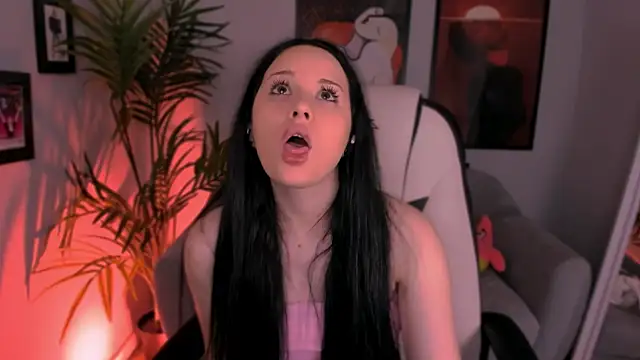 Snapshot of AmeliaRiviera chatting on July 2026 12:19:02 PM AmeliaRiviera online show from July 2026 12:19:02 PM