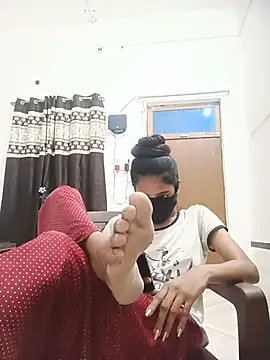 Snapshot of Riya_cum33 chatting on July 2026 05:29:02 PM Riya cum33 online show from July 2026 05:29:02 PM