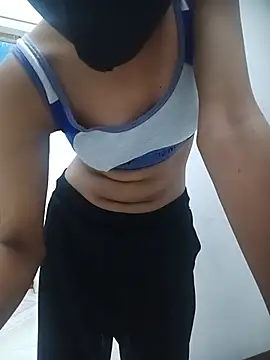 Snapshot of Riya_cum33 chatting on August 2026 05:16:01 PM Riya cum33 online show from August 2026 05:16:01 PM