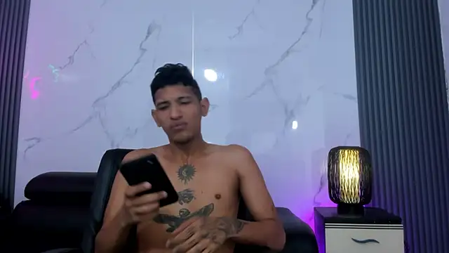 Snapshot of Kleyn_black chatting on June 2026 10:19:02 AM Kleyn black online show from June 2026 10:19:02 AM