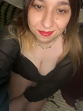 Snapshot of Eze13crybaby chatting on August 2026 06:12:01 AM Eze13crybaby online show from August 2026 06:12:01 AM