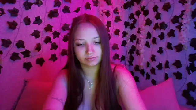 Snapshot of SafinaRose chatting on June 2026 02:54:01 PM SafinaRose online show from June 2026 02:54:01 PM