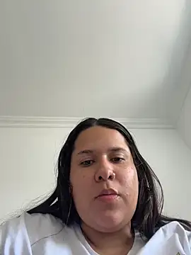 Snapshot of Samanthadiamonds- chatting on July 2026 04:20:01 PM Samanthadiamonds- online show from July 2026 04:20:01 PM